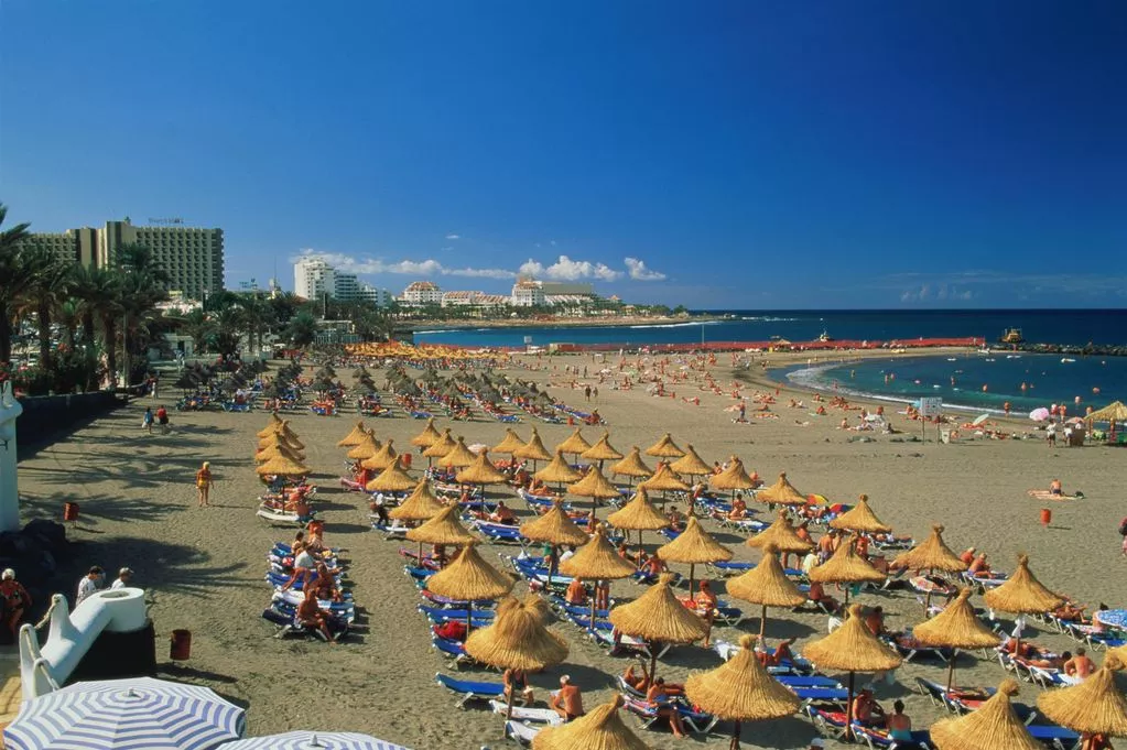 Canary Islands Face Diminishing Tourism Amid Turbulent Conditions