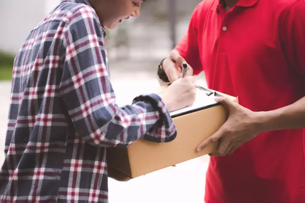 Revolutionizing Travel Banking with Niyo Express Delivery