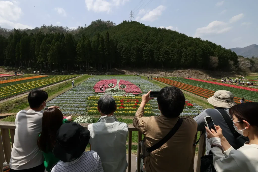 Surge in Foreign Visitors to Japan – A Record Breaking April