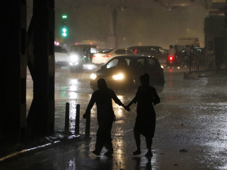 Unpredictable Weather in Delhi-NCR Disrupts Travel Plans