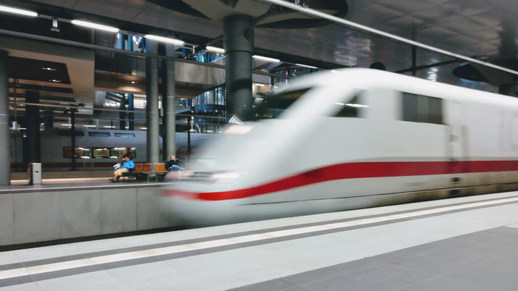 Growth Surge in China’s Railway System Inspires Travel Opportunities