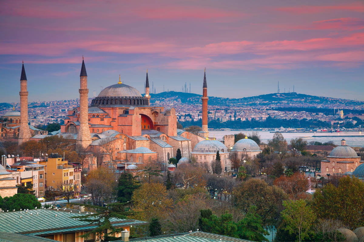 Exploring Turkey’s Pleasant October Weather for Autumn Travels