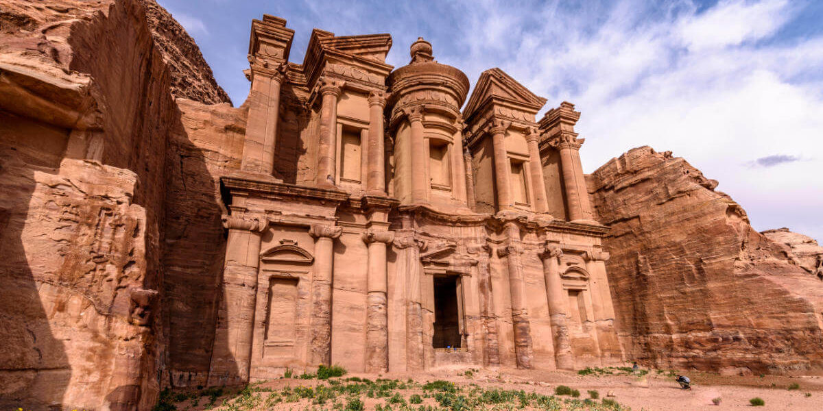 Exploring the Safety of American Travelers to Jordan