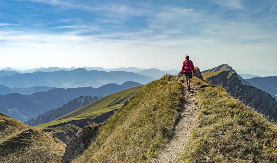 Exploring Current Active Travel Trends for Hiking and Cycling Vacations