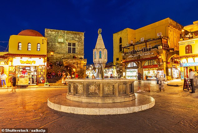 Tourist Complaints on Overpriced Drinks in Rhodes Town