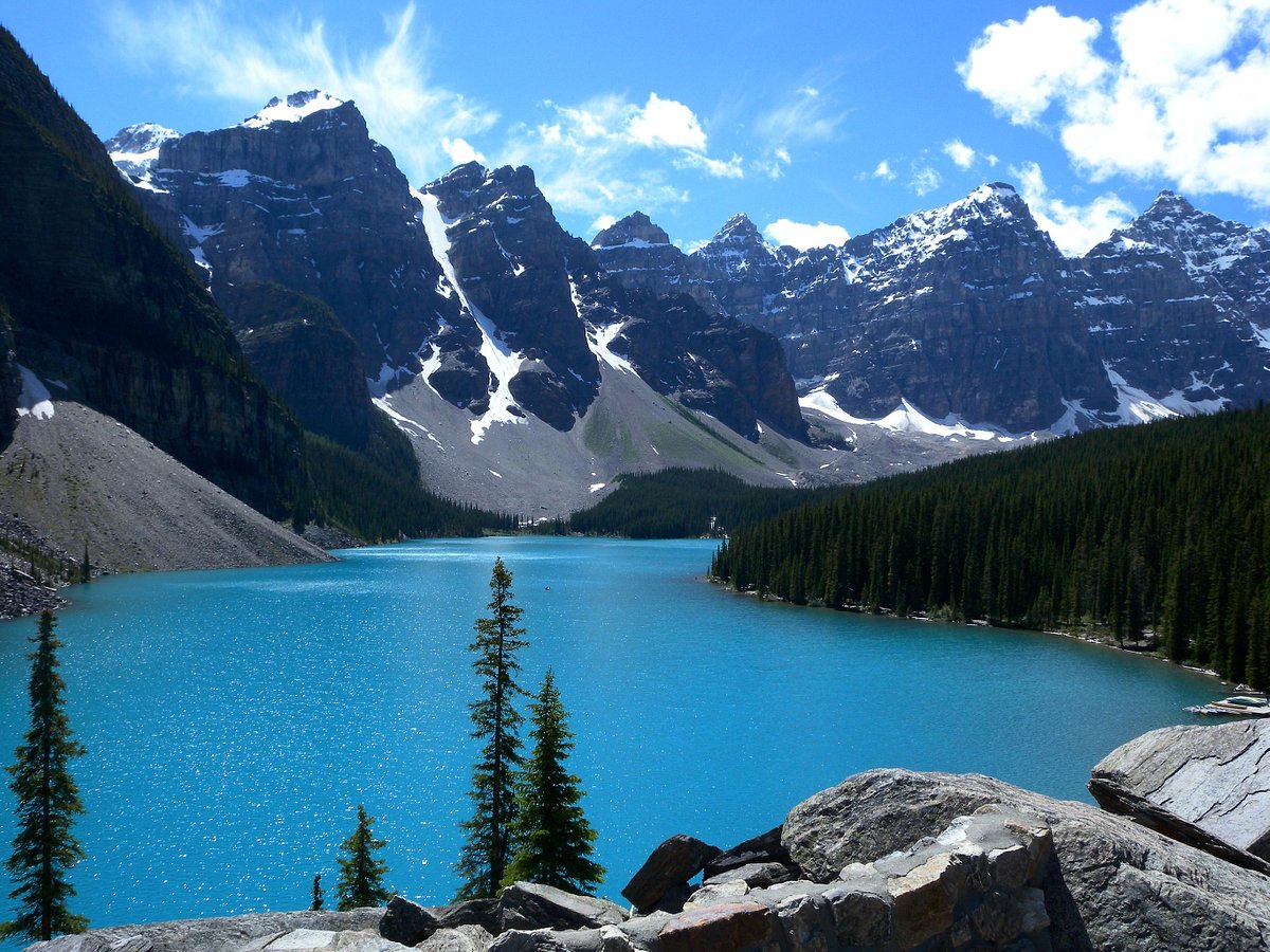 Discover Top Summer Getaways Across Canada with Days Inn