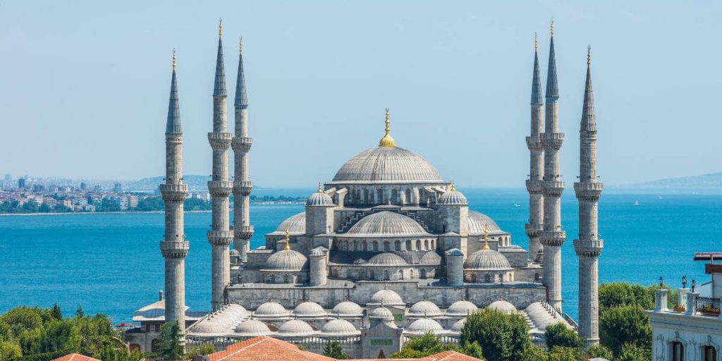 Discovering Turkey: Tailored Itineraries for Every Adventurer