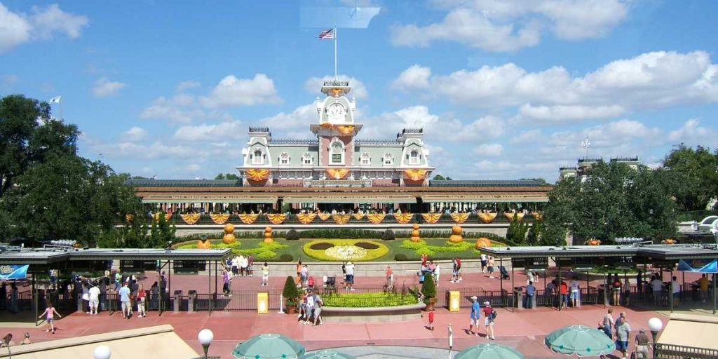 Warning for Orlando Visitors: Stay Alert Against QR Code Scams