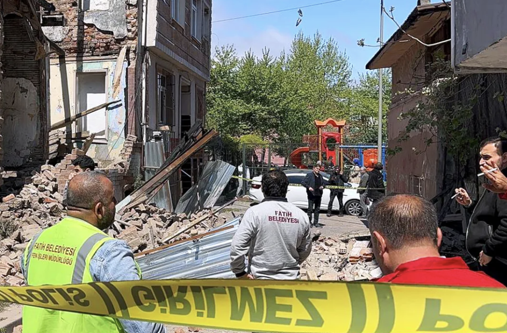 Essential Travel Advisory for Greece and Turkey after Recent Quakes