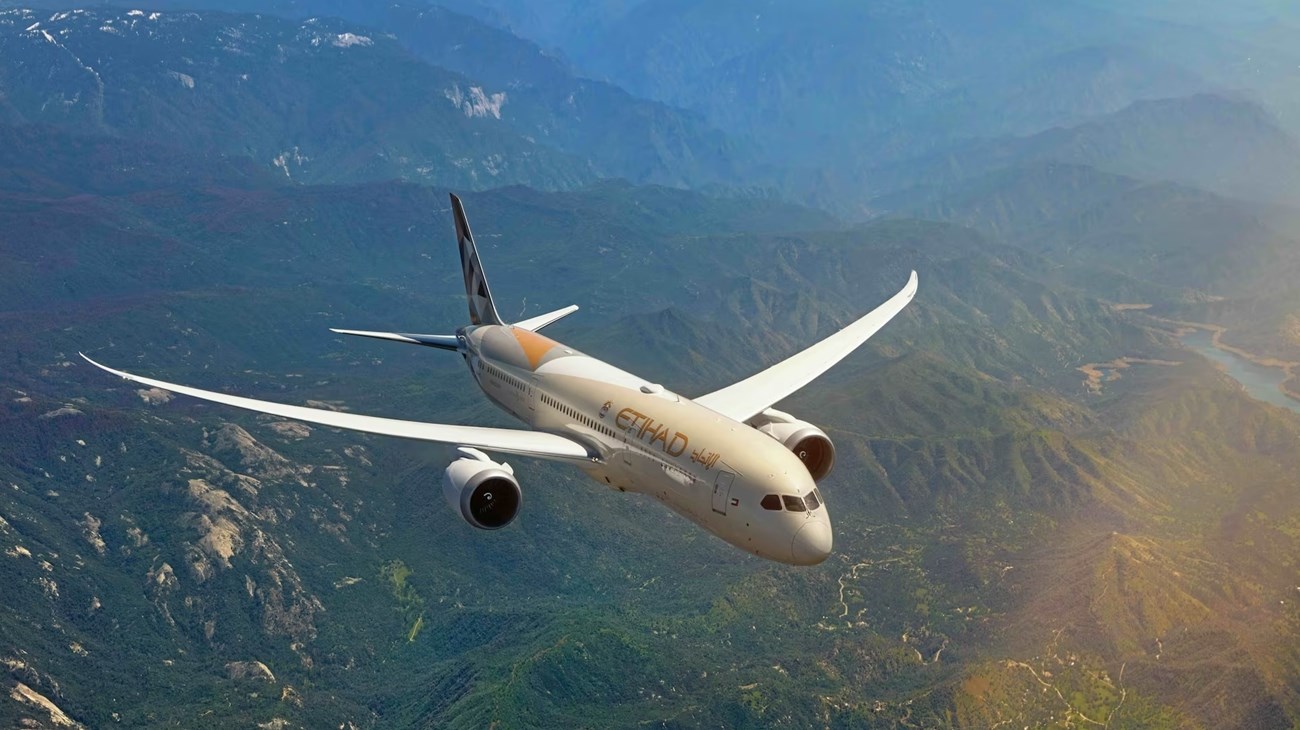 Etihad Airways Breaks Records with 20 Million Passengers and Over 100 Aircraft