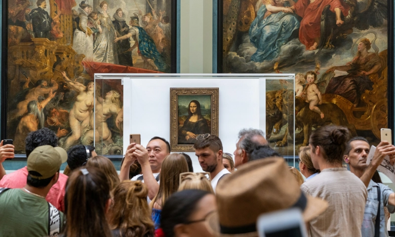 Strategies for Balancing Visitor Access in Tourism