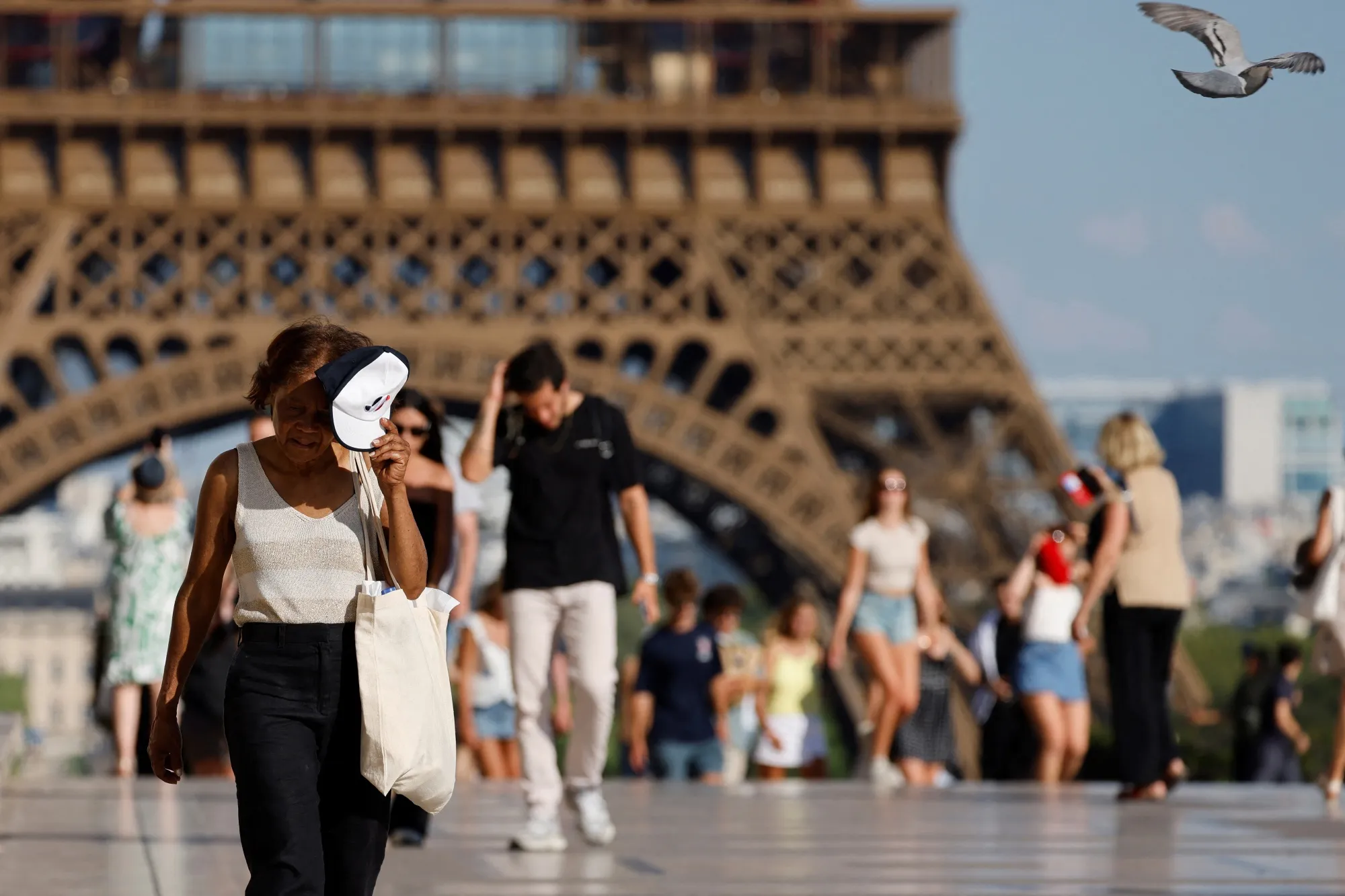 How a Heatwave Could Impact Travel in France: Insights for Tourists