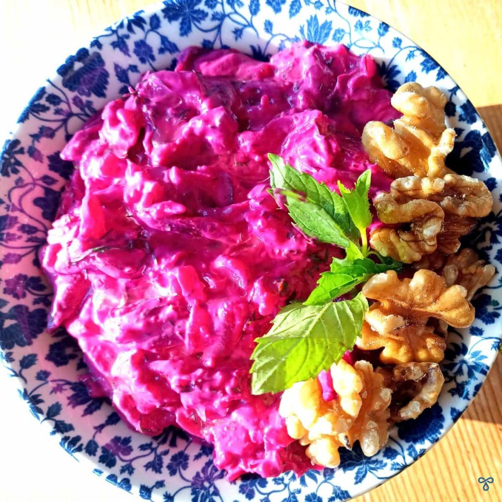 Irresistible Turkish Dip: Pembe Sultan for Your Table