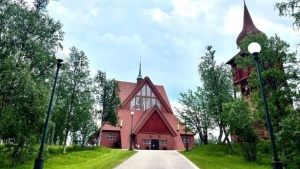 Kiruna Church’s Monumental Journey: A Historic Relocation and Celebration