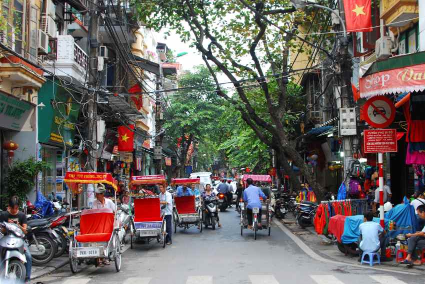 Explore Sustainable Travel in Hanoi, Vietnam and Its Taxi Services
