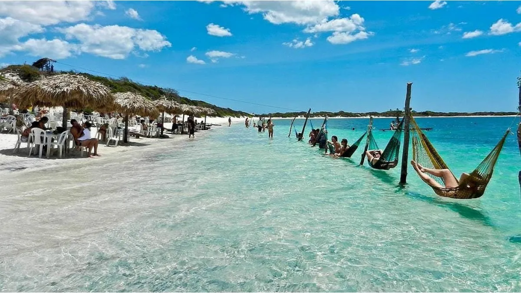 Surge in Argentine Outbound Travel Shrinks Local Tourism Revenue