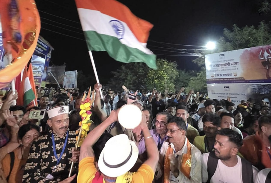 First Batch of Amarnath Yatra Pilgrims Depart from Jammu with Enhanced Security