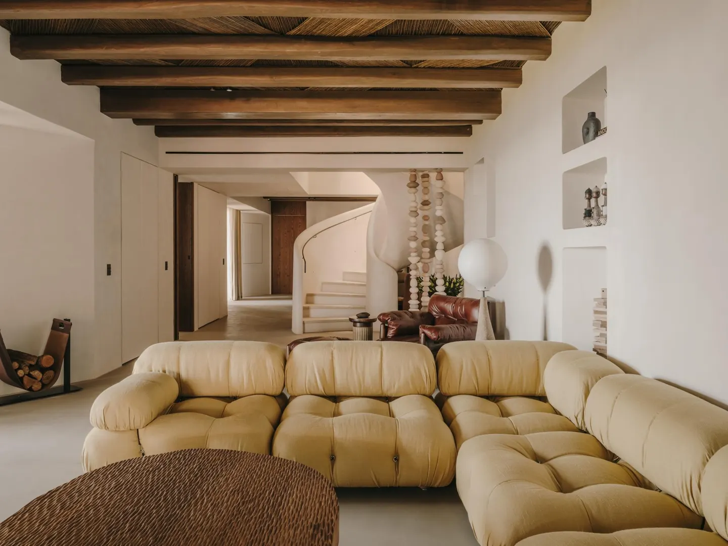 Discover the Trend of Full-Service Super Villas Among Affluent Travelers