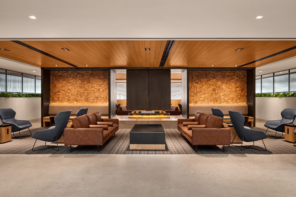 United Airlines Unveils Its 4th Lounge in Denver, Enhancing Travel Comfort