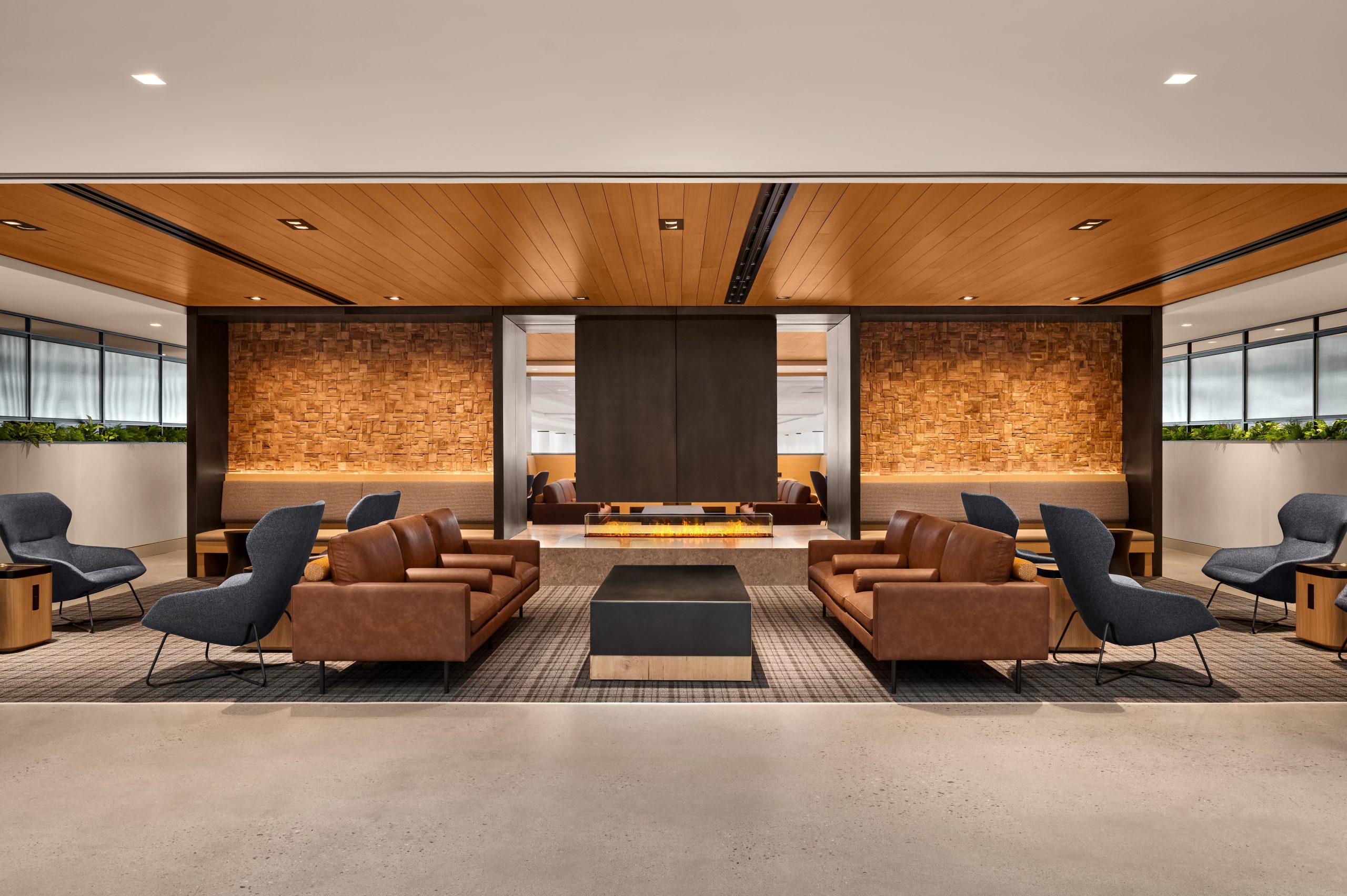United Airlines Unveils Its 4th Lounge in Denver, Enhancing Travel Comfort