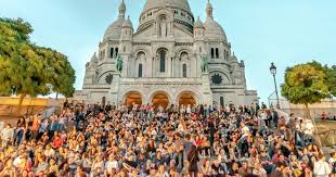 Paris Declared Most Overcrowded Tourist City with Mixed Reviews