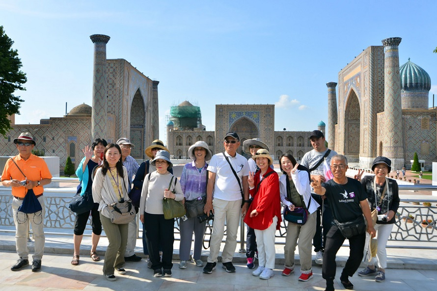 Turkmenistan Secures Second Place in Tourist Arrivals to Uzbekistan in Early 2025