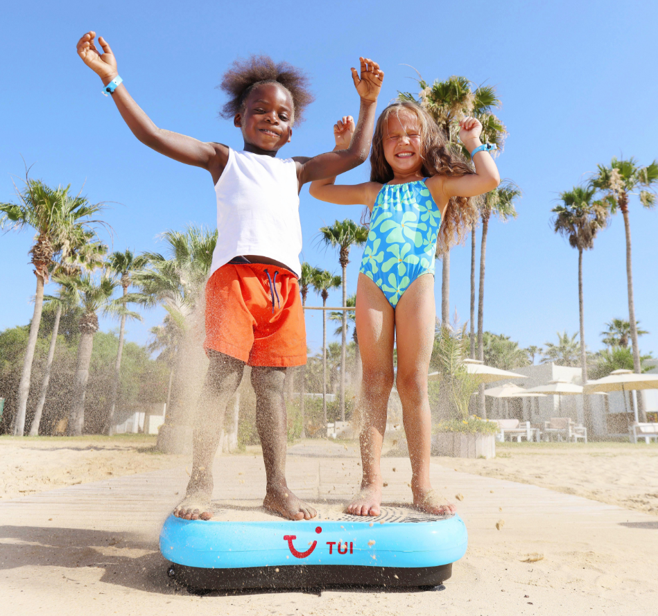 Enhancing Family Beach Trips with the New Sand Shaker Gadget