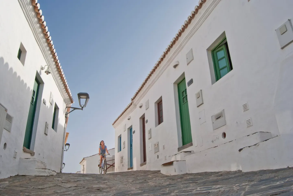 Discover the Charm of Portugal’s Village Tourism as a Sustainable Alternative