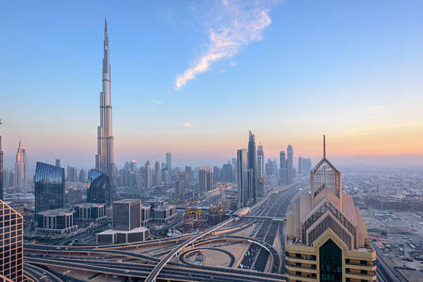 Dubai’s Enduring Allure: Traveling From Israel Despite Risks and Warnings