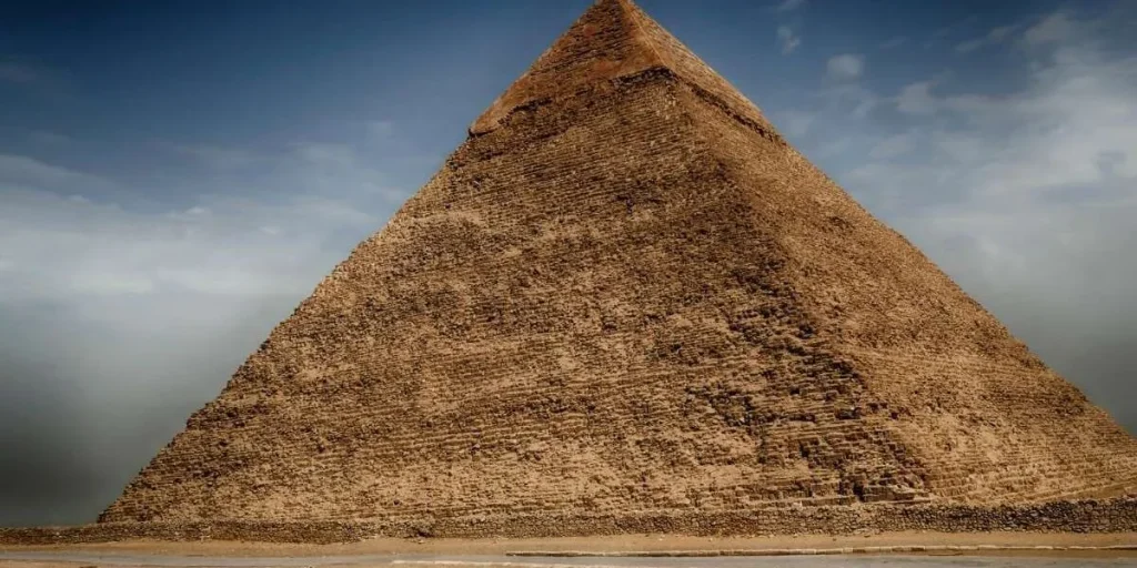Discover the Best Egypt Tours Featuring Nile Cruises, Majestic Pyramids, and the Red Sea