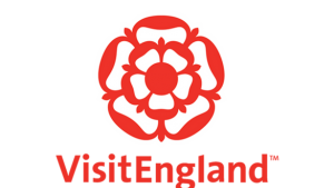 England’s Vibrant Autumn 2025: Festivals, Foodie Adventures, and New Stays to Explore