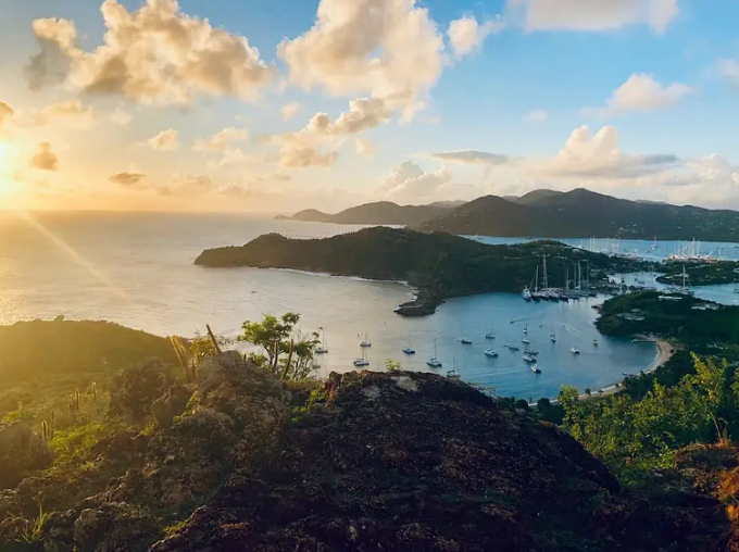 Practical Travel Tips to Make the Most of Your Trip to Antigua’s Beaches and Cultural Sites