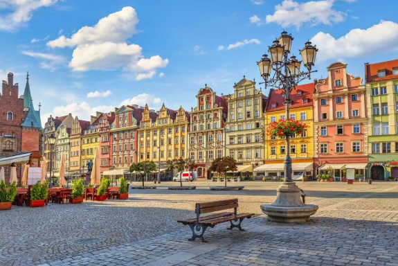 Exploring Europe’s Safest Destinations: Top 10 Countries Ranked by Extensive Travel Experience