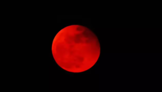 Kenya’s New Astro-Tourism Initiative Shines Bright with the ‘Blood Moon’ in Samburu