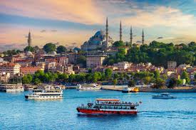 Exploring Istanbul’s Rich Heritage and Modern Charms: A Guide for Travelers