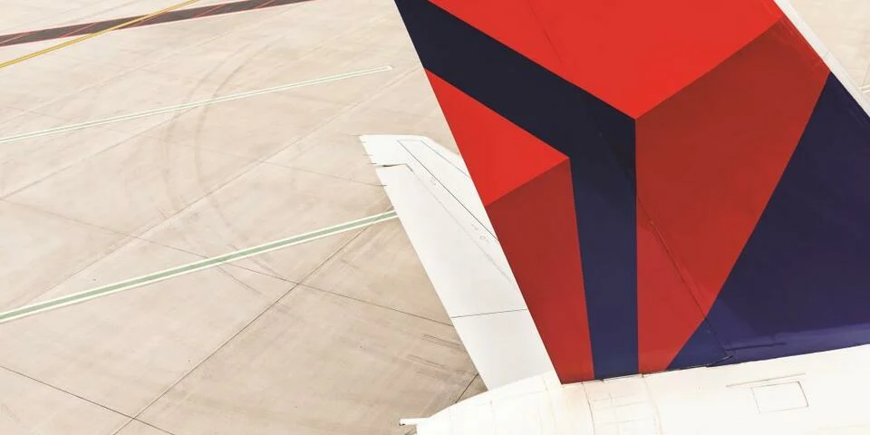 Delta Implements Flight Reductions at 40 Key US Airports Due to Air Traffic Control Staffing Shortages