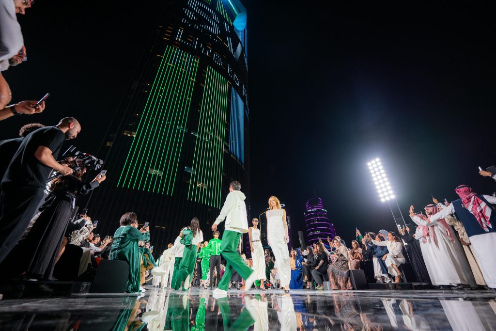 Saudia’s SV Lifestyle Brand Debuts at Riyadh Fashion Week, Showcasing Travel-Inspired Fashion