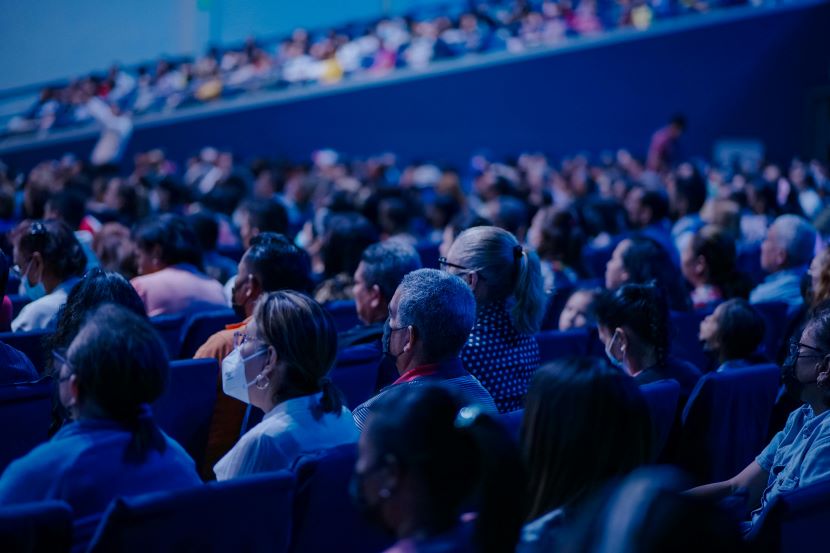 Vande Bharat Sleeper Train Launch Delay and IndiGo Flight Disruptions Affect Travel Plans