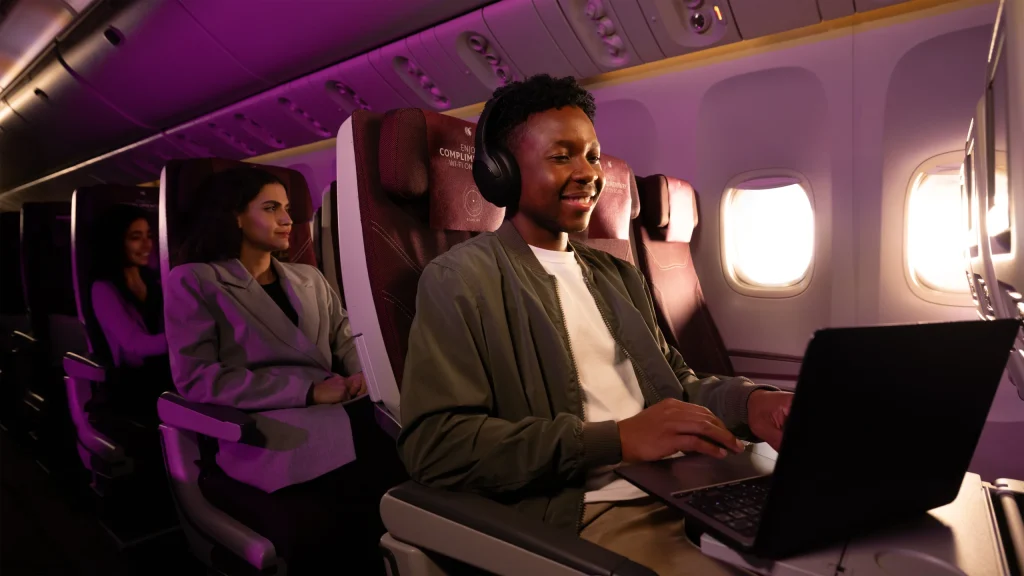 Qatar Airways Pioneers Ultra-Fast Starlink Wi-Fi Installation on More Than 100 Widebody Aircraft