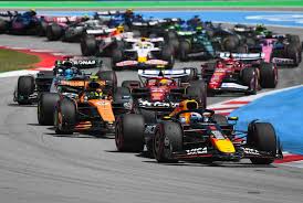 How the Singapore F1 Grand Prix and School Holidays Fueled a 52% Rise in Australian Visits