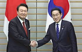 Korea and Japan Move Toward Economic Solidarity with Energy Partnerships and Passport-Free Travel Ideas