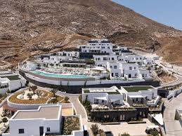 Sandblu Santorini Ushers in LXR Hotels & Resorts’ First Greek Island Property with Unparalleled Luxury