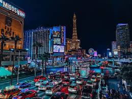 Las Vegas visitor drop in 2025: numbers, business impact and transfer implications