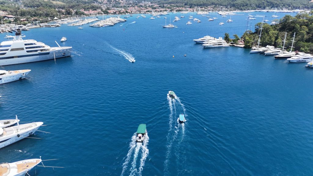 Midweek Roundup: Landslide, Waterworks, AFAD Dogs and F-16 Crash near Izmir–Istanbul