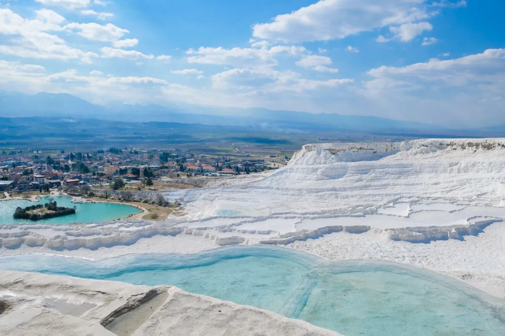 How to Pick the Best Airport for Pamukkale Transfers: Drive Times, Tips, and Transfer Choices